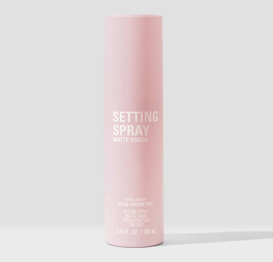 Mattifying Setting Spray || Kylie Cosmetics